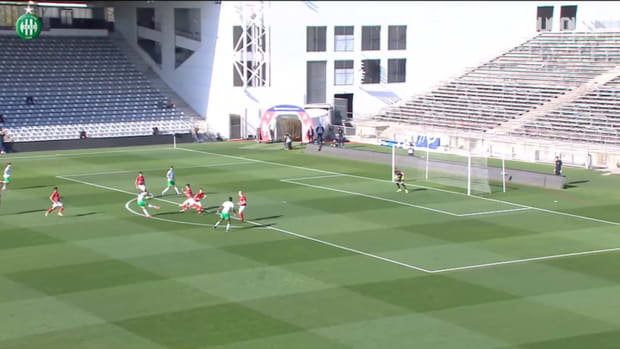 Wahbi Khazri's stunning strike vs Nîmes